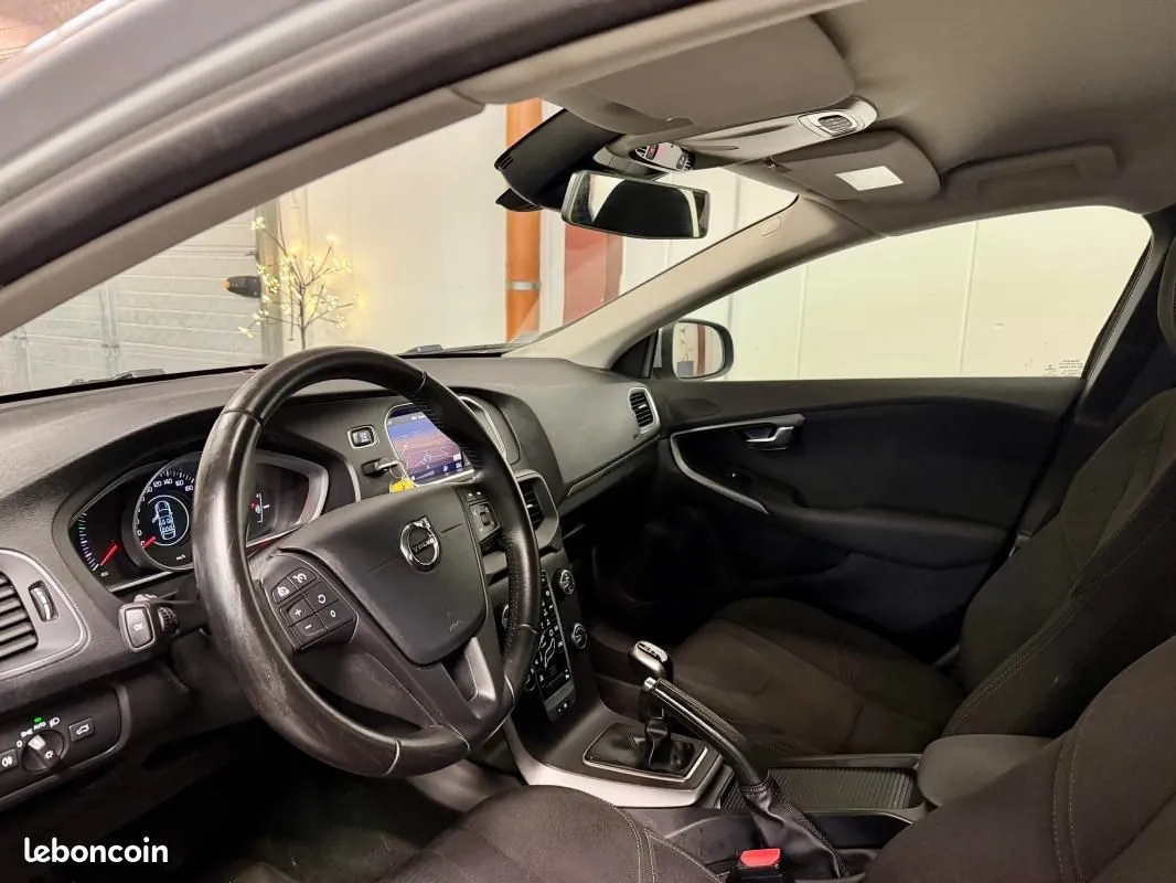 Volvo V40 2018 photo 5