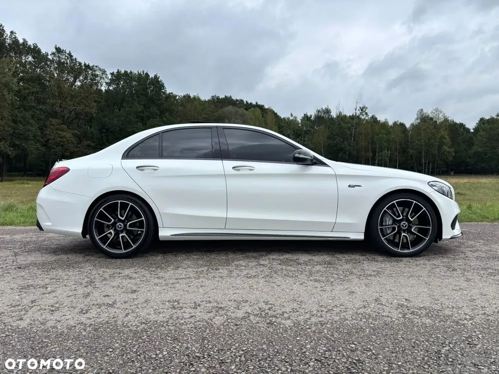 Mercedes-Benz C-Class 2018 photo 5