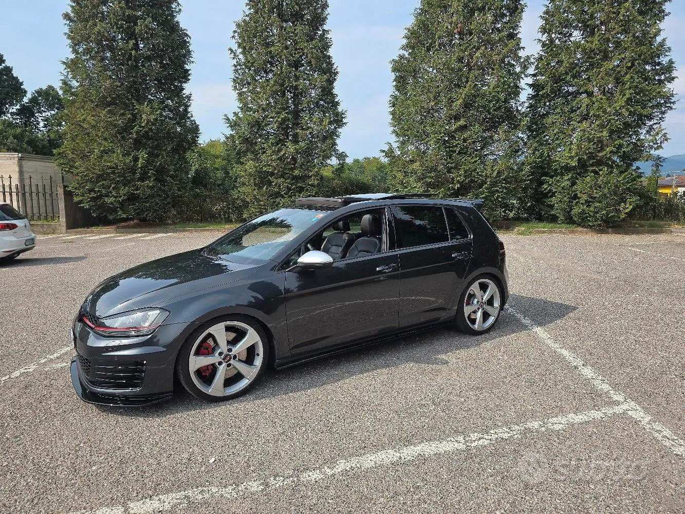 Volkswagen Golf 2018 photo 2