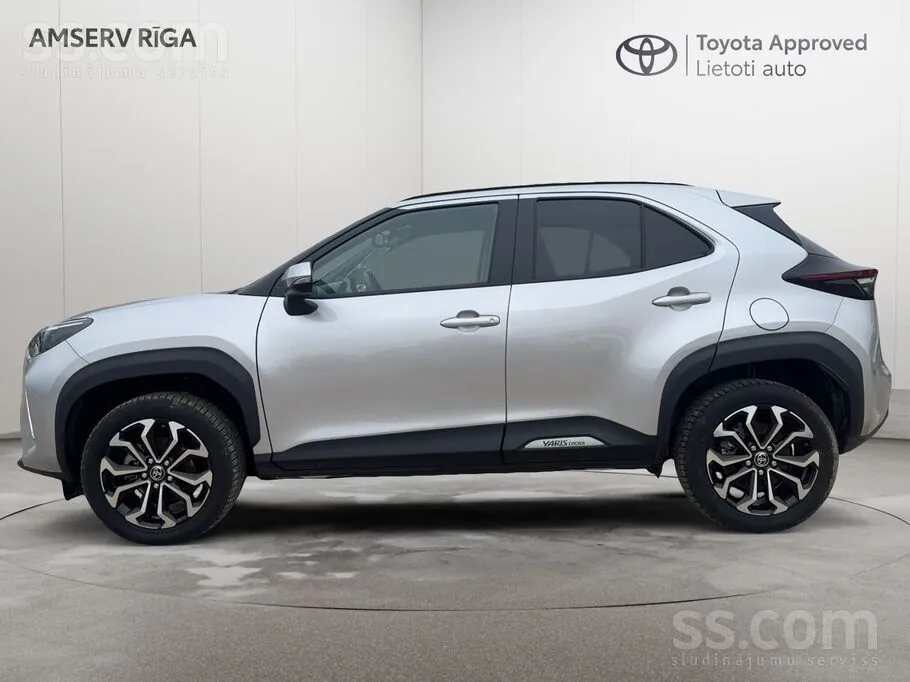 Toyota Yaris Cross 2025 photo 3
