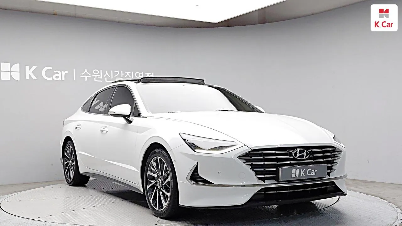 Hyundai Sonata Dn8 Hybrid 2022 photo 3