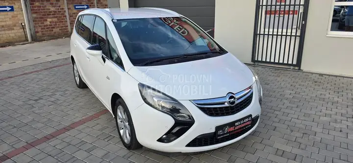 Opel Zafira 2016 photo 2