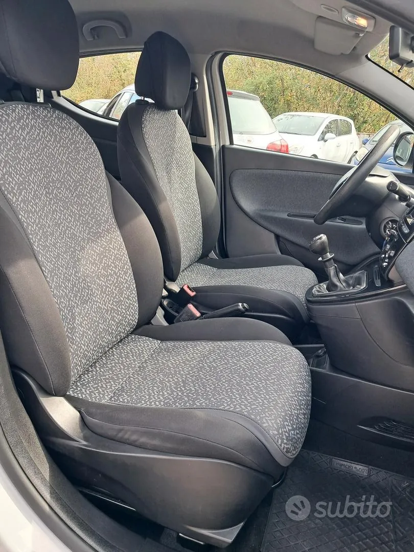 Lancia Ypsilon 2020 photo 5