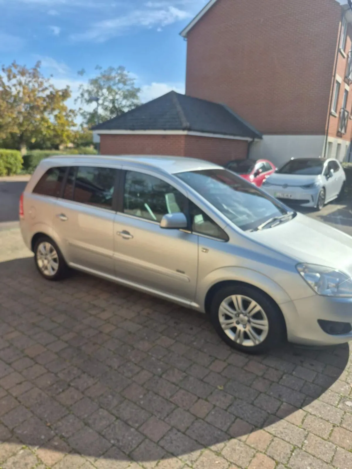 Vauxhall Zafira 2010 photo 4