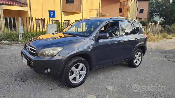 Toyota Rav4 2007 photo 2