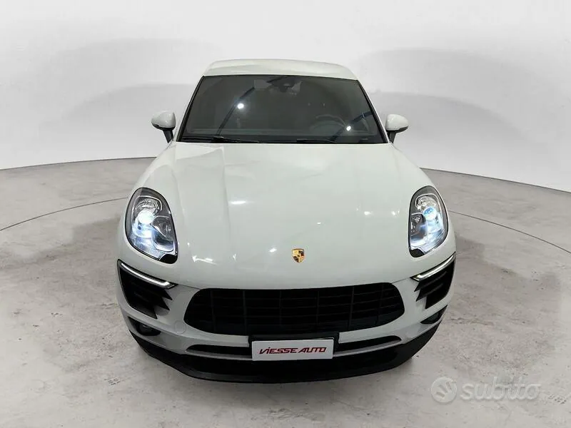 Porsche Macan 2016 photo 2