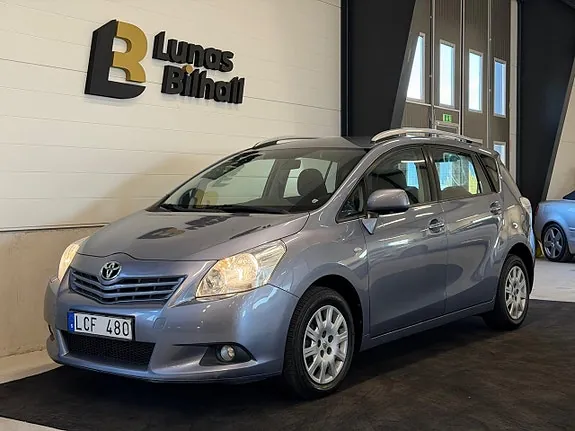 Toyota Verso 2010 photo 2