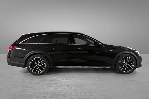 Mercedes-Benz E300 De 2025 photo 5