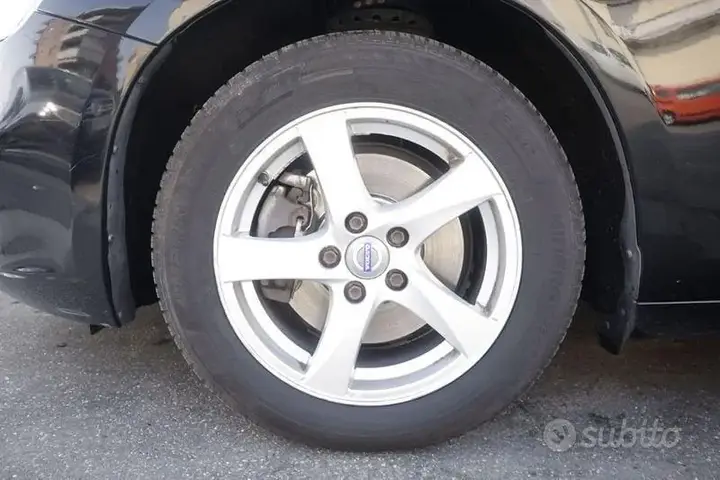 Volvo V60 2015 photo 5
