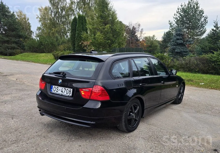 BMW 320D 2010 photo 5