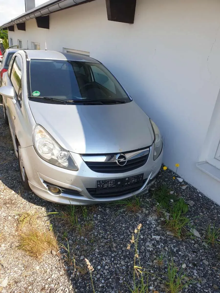 Opel Corsa 2007 photo 2