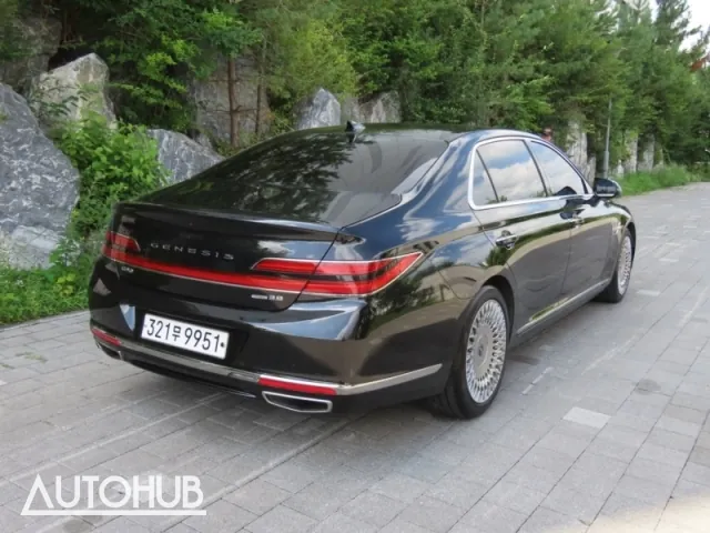 Genesis G90 2019 photo 3