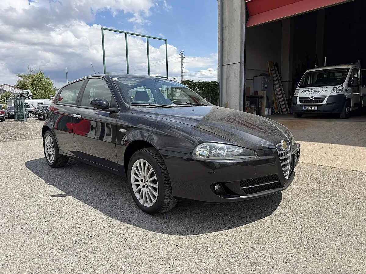 Alfa Romeo 147 2008 photo 3