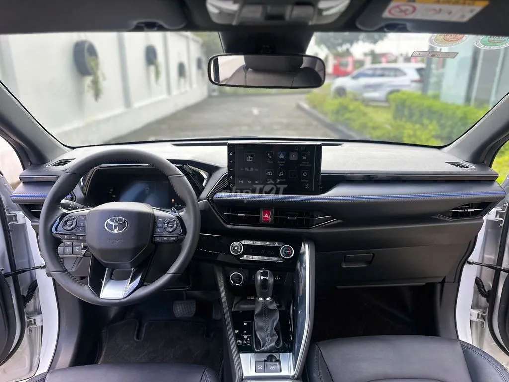 Toyota Yaris Cross 2024 photo 4
