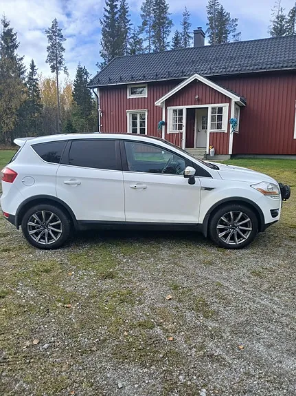 Ford Kuga 2012 photo 3