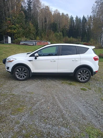 Ford Kuga 2012 photo 2