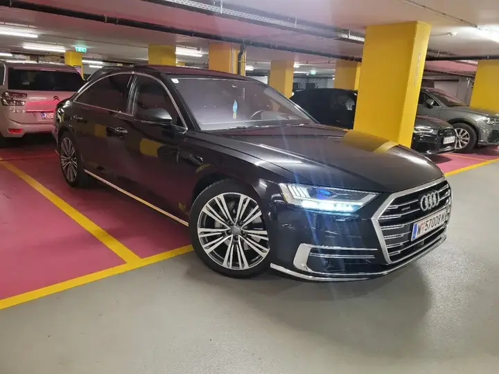 Audi A8 2019 photo 3