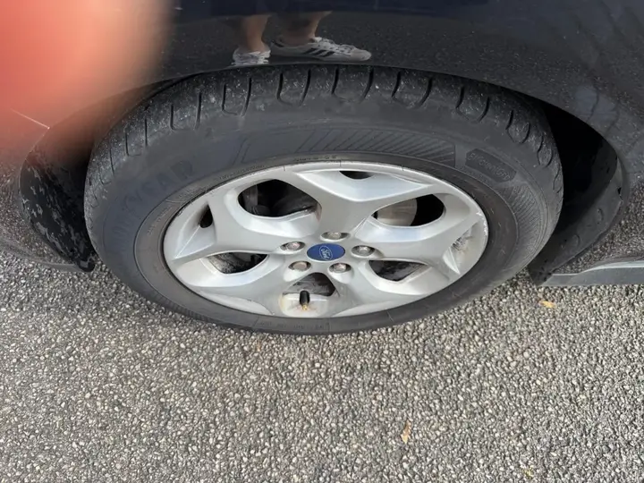 Ford C-Max 2014 photo 4