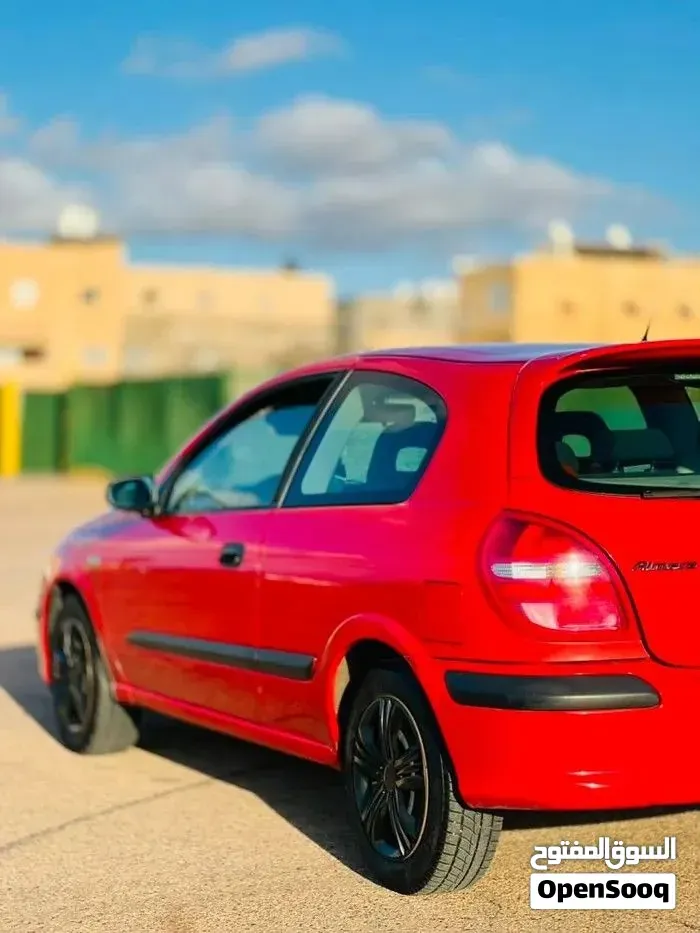 Nissan Almera