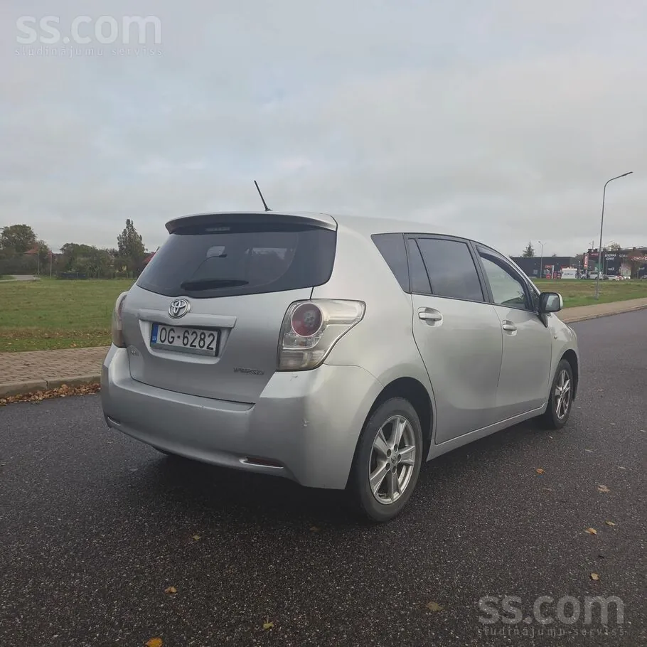 Toyota Verso 2009 photo 5