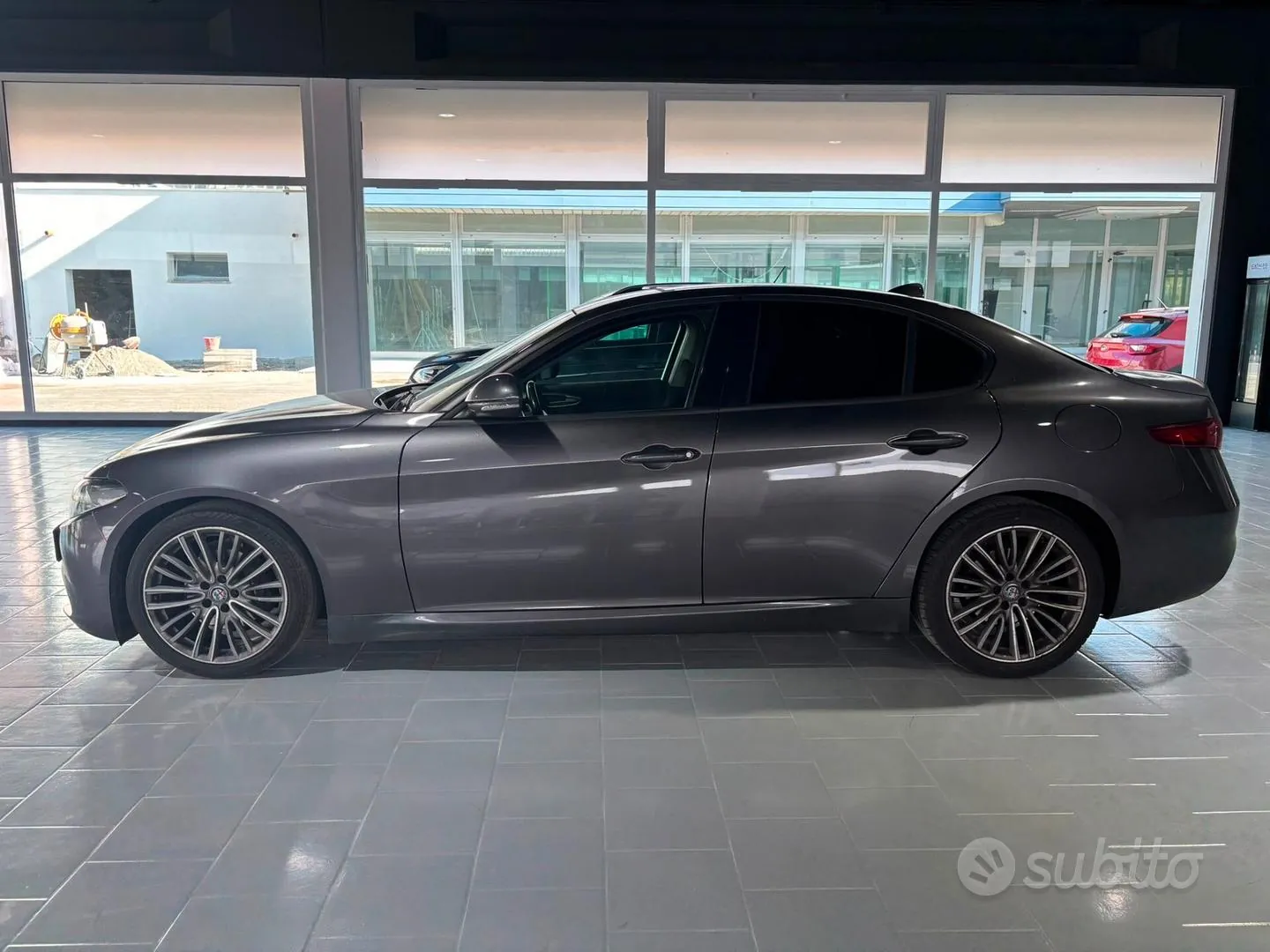Alfa Romeo Giulia 2017 photo 2