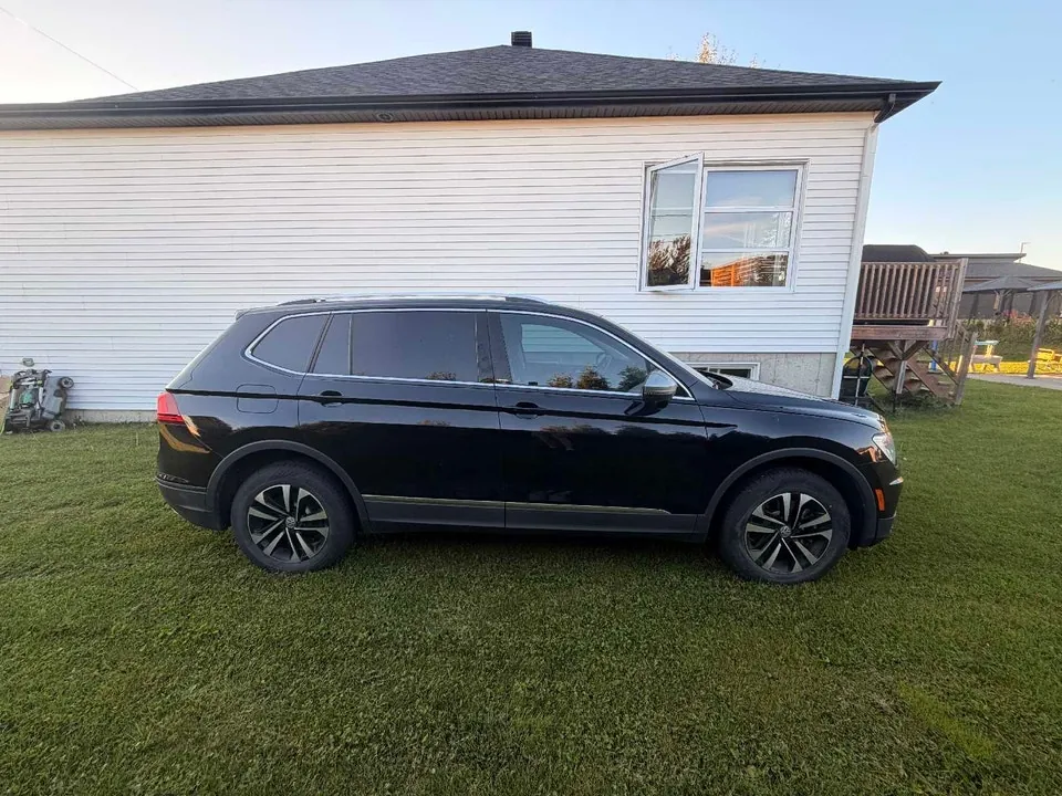 Volkswagen Tiguan 2021 photo 2