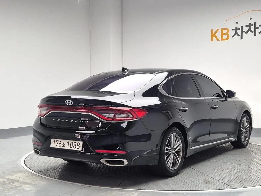 Hyundai Grandeur 2018 photo 3