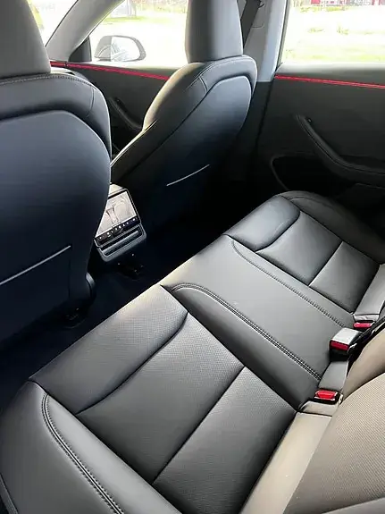 Tesla Model 3 2026 photo 3
