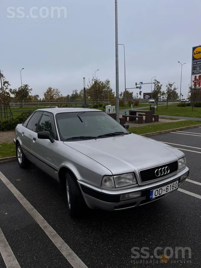 Audi 80