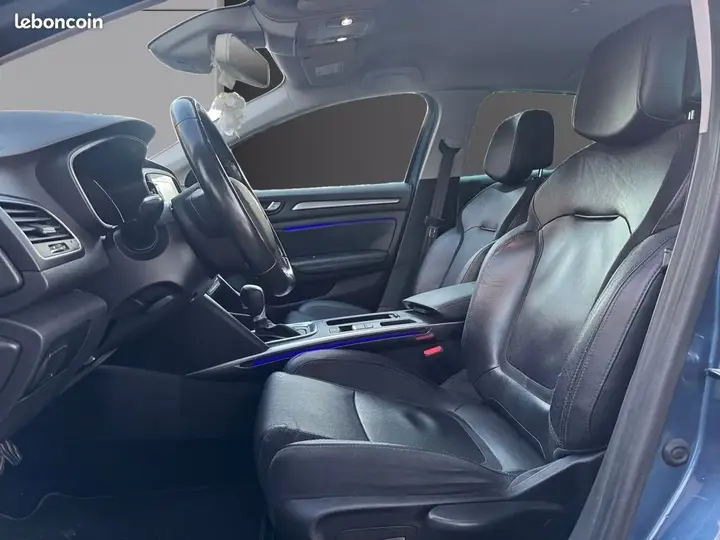 Renault Megane 2016 photo 2