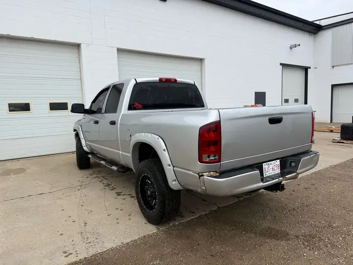 Dodge Ram 2500 2003 photo 3