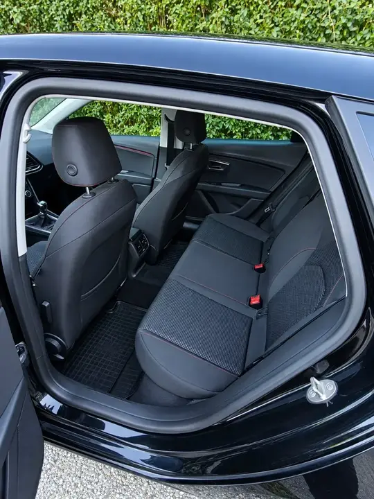 Seat Leon 2019 photo 2