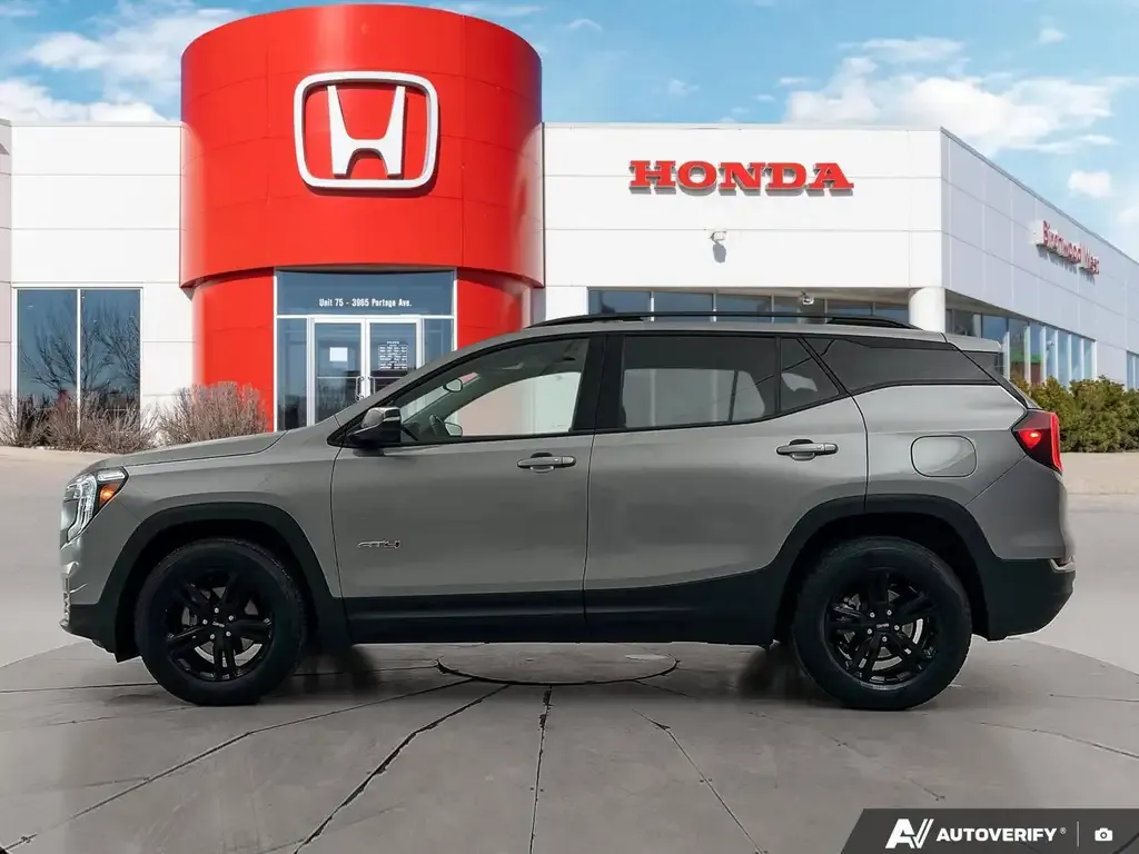 GMC Terrain 2024 photo 3