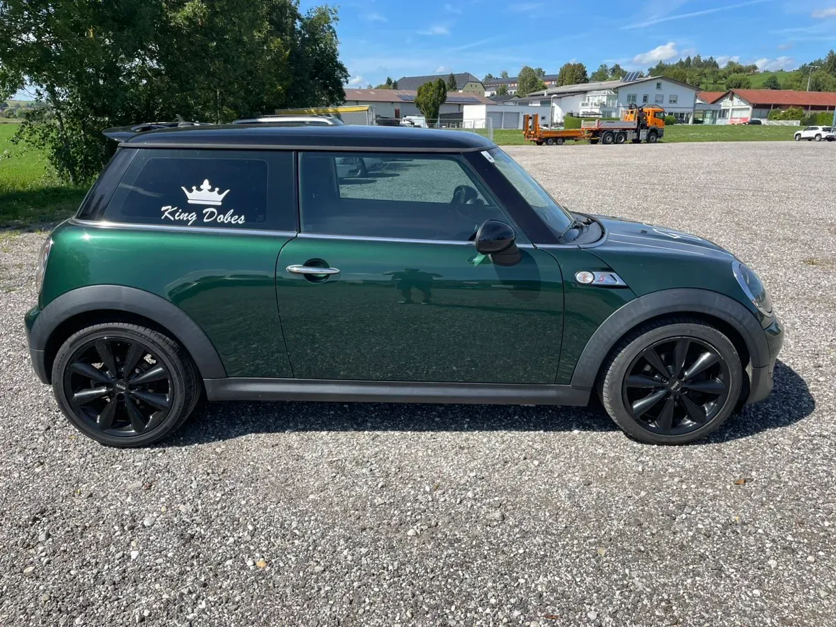 Mini Cooper 2011 photo 2