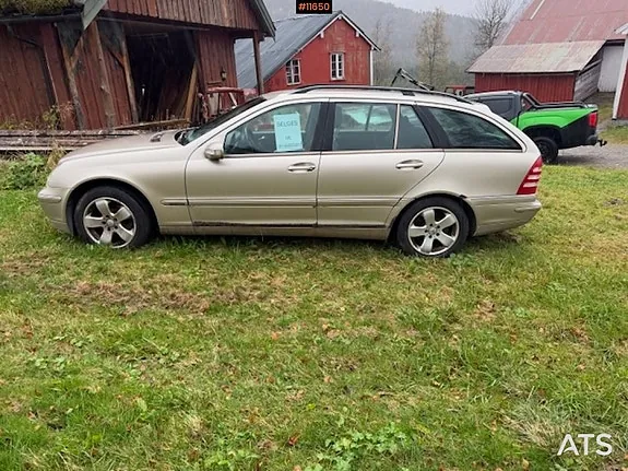 Mercedes-Benz C200 2005 photo 5