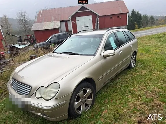 Mercedes-Benz C200 2005 photo 4