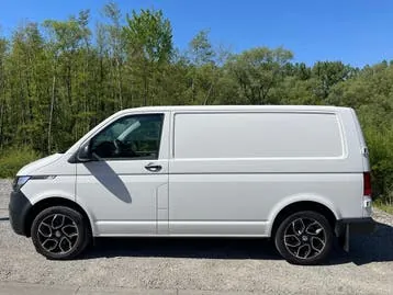 Volkswagen Transporter 2023 photo 3