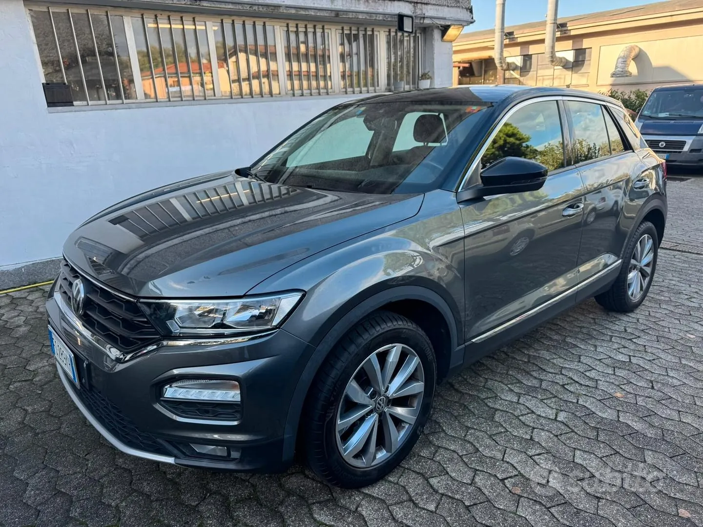Volkswagen T-Roc 2018 photo 3