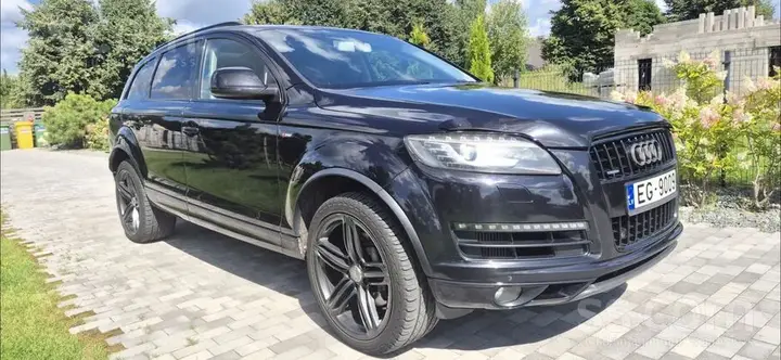 Audi Q7 2011 photo 3