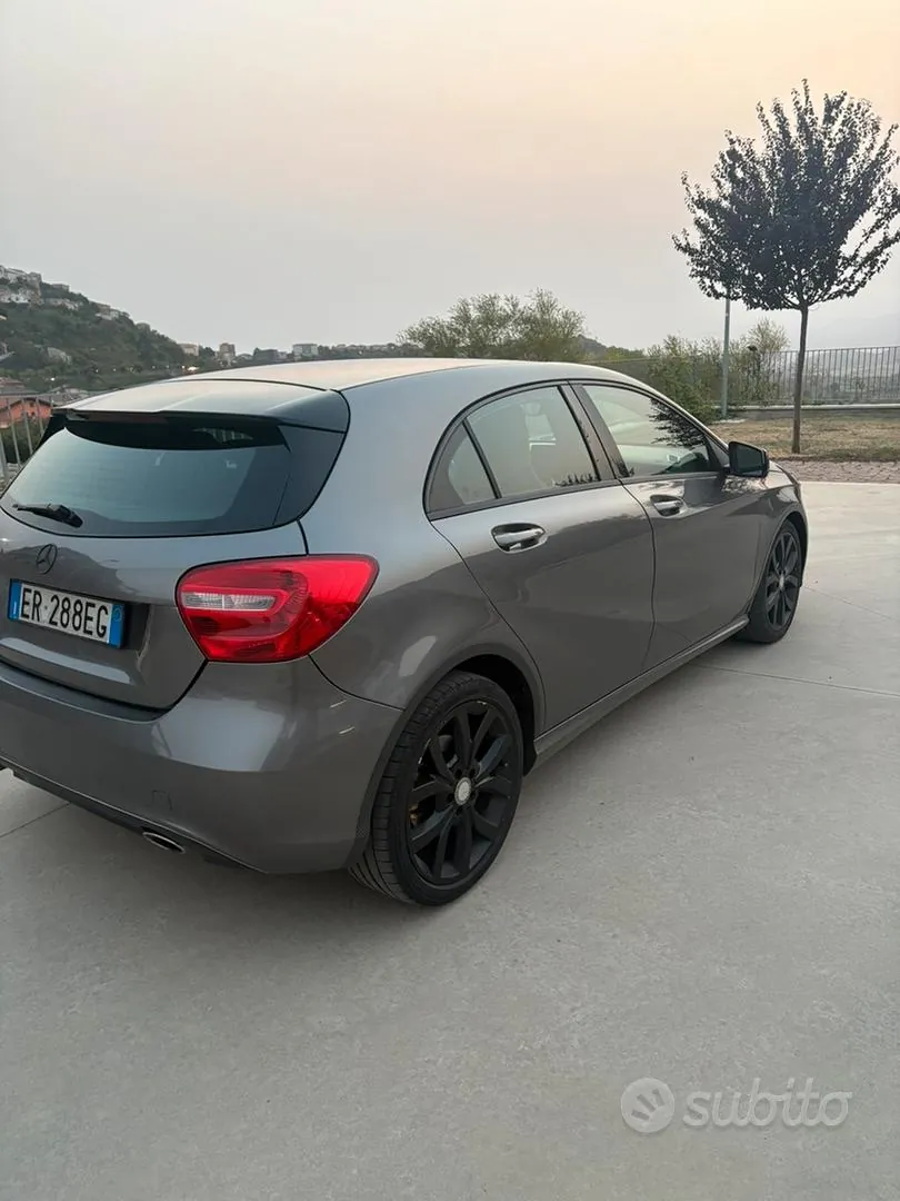 Mercedes-Benz A-Class 2013 photo 2
