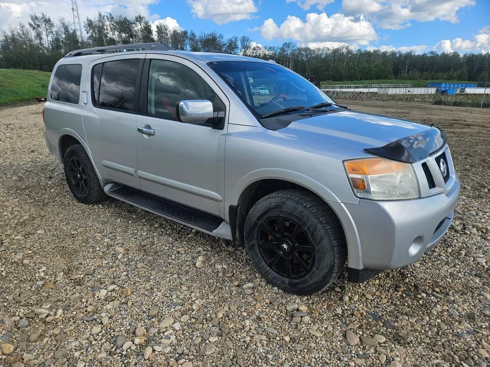 Nissan Armada 2010 photo 2