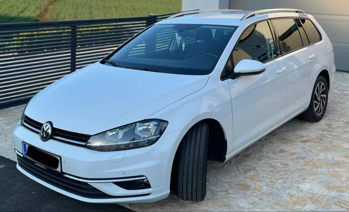 Volkswagen Golf 2017 photo 2