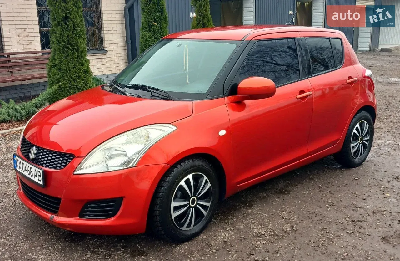 Suzuki Swift 2011 photo 3