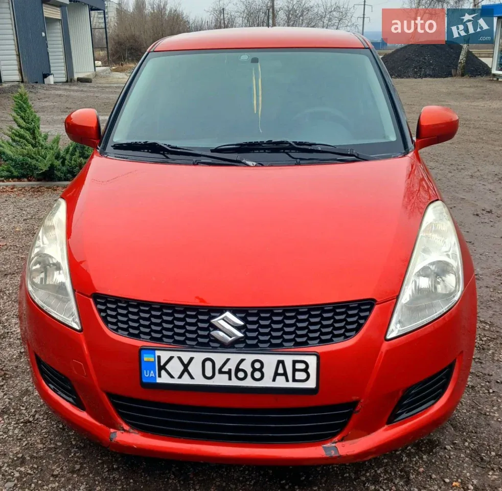 Suzuki Swift 2011 photo 2