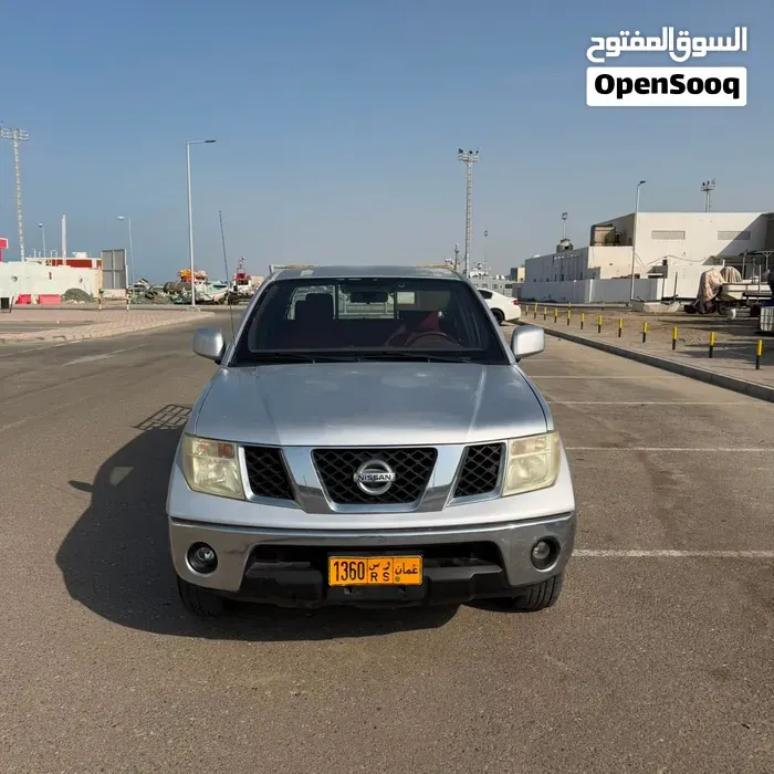 Nissan Navara 2015 photo 2