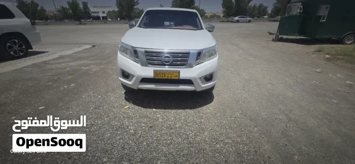 Nissan Navara 2015 photo 5