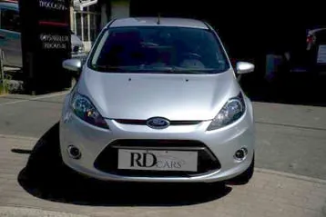 Ford Fiesta 2011 photo 2