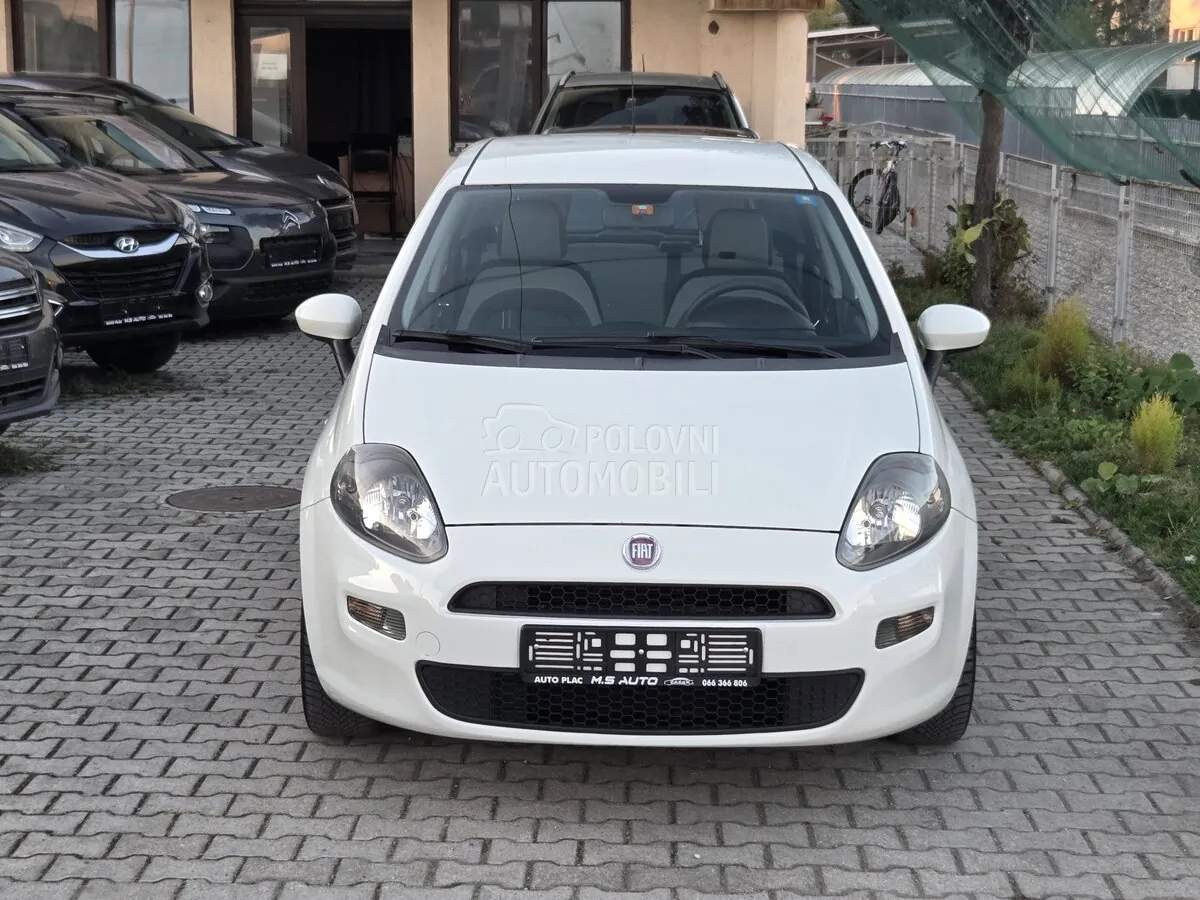 Fiat Grande Punto 2012 photo 5