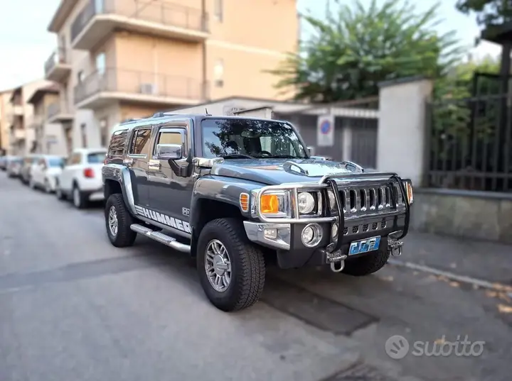 Hummer H3