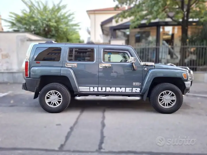Hummer H3 2006 photo 2